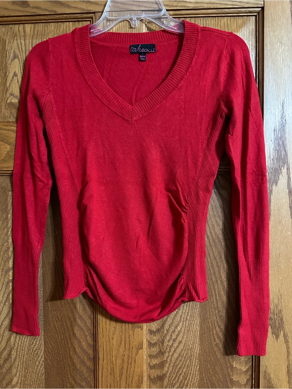 Takeout Women's Red V-Neck Long Sleeve Top